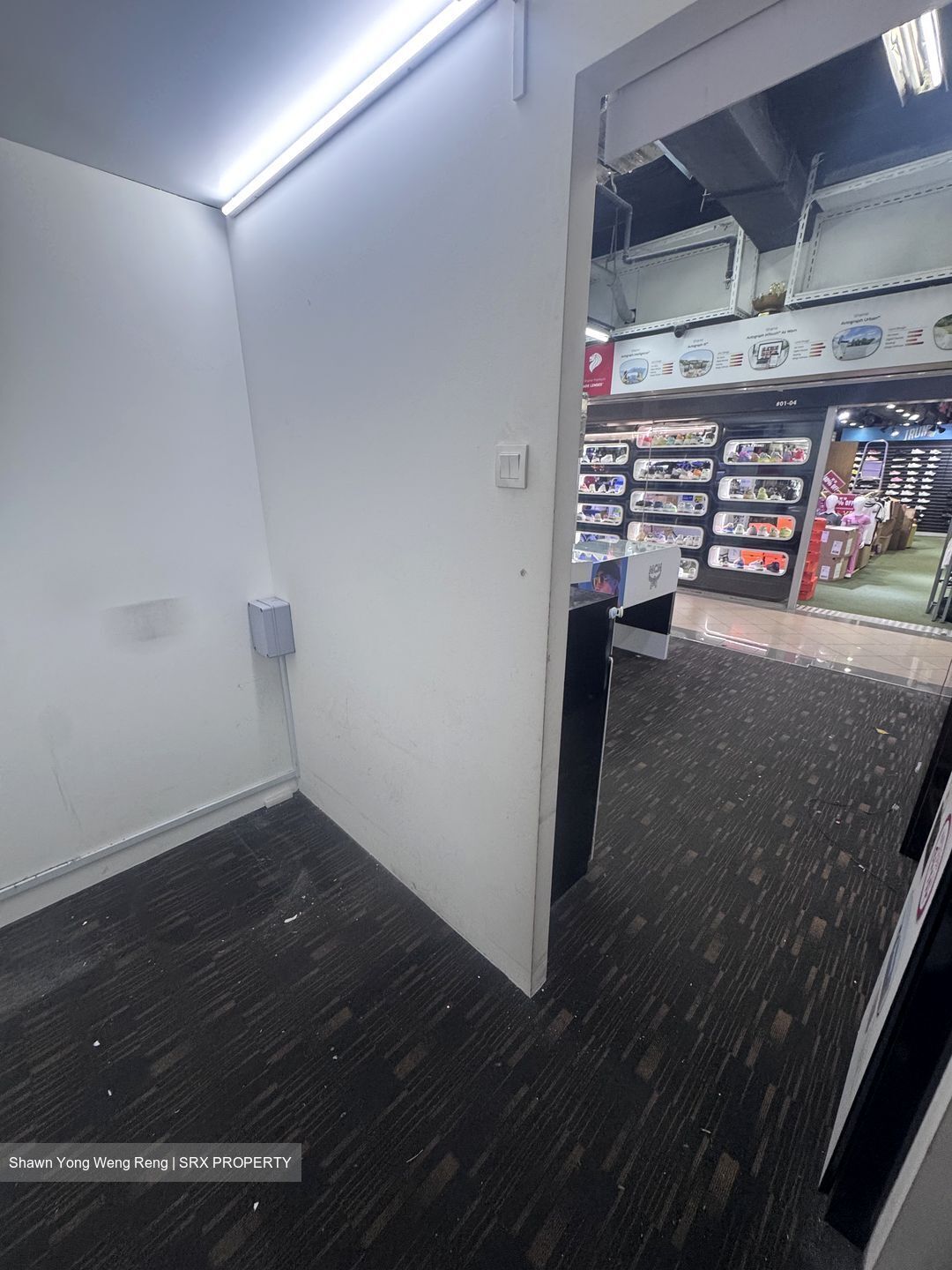 Queensway Tower / Queensway Shopping Centre (D3), Retail #597122411